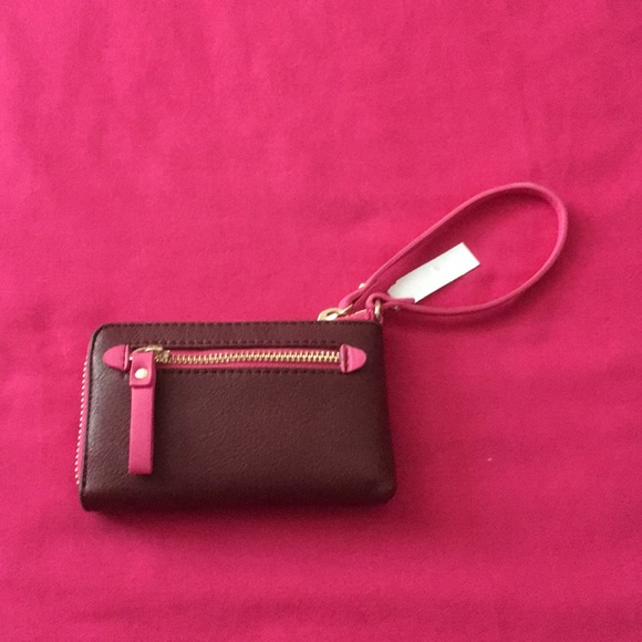 Small zip side wristlet. - Picture 1 of 5